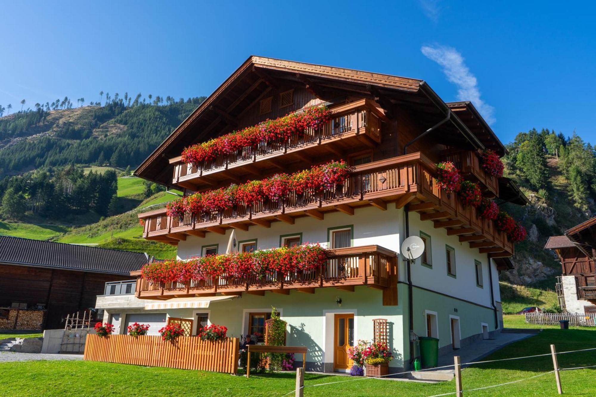Gaestehaus Berger St. Jakob in Defereggen Exterior foto